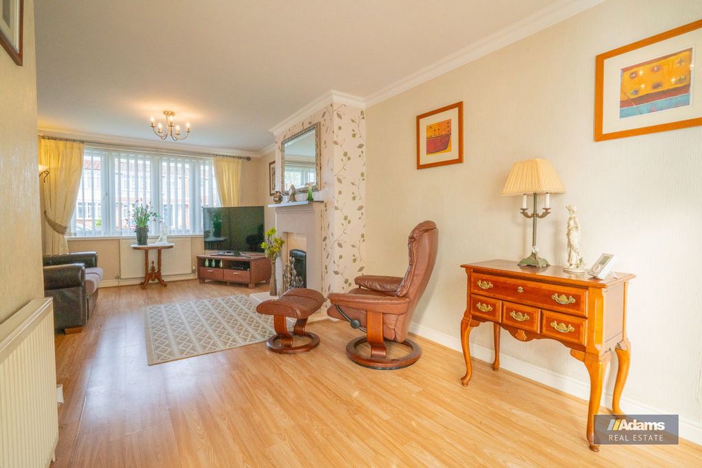 Property photo 3 of 30