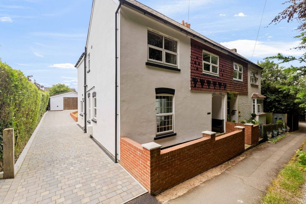 Property photo 1 of 23