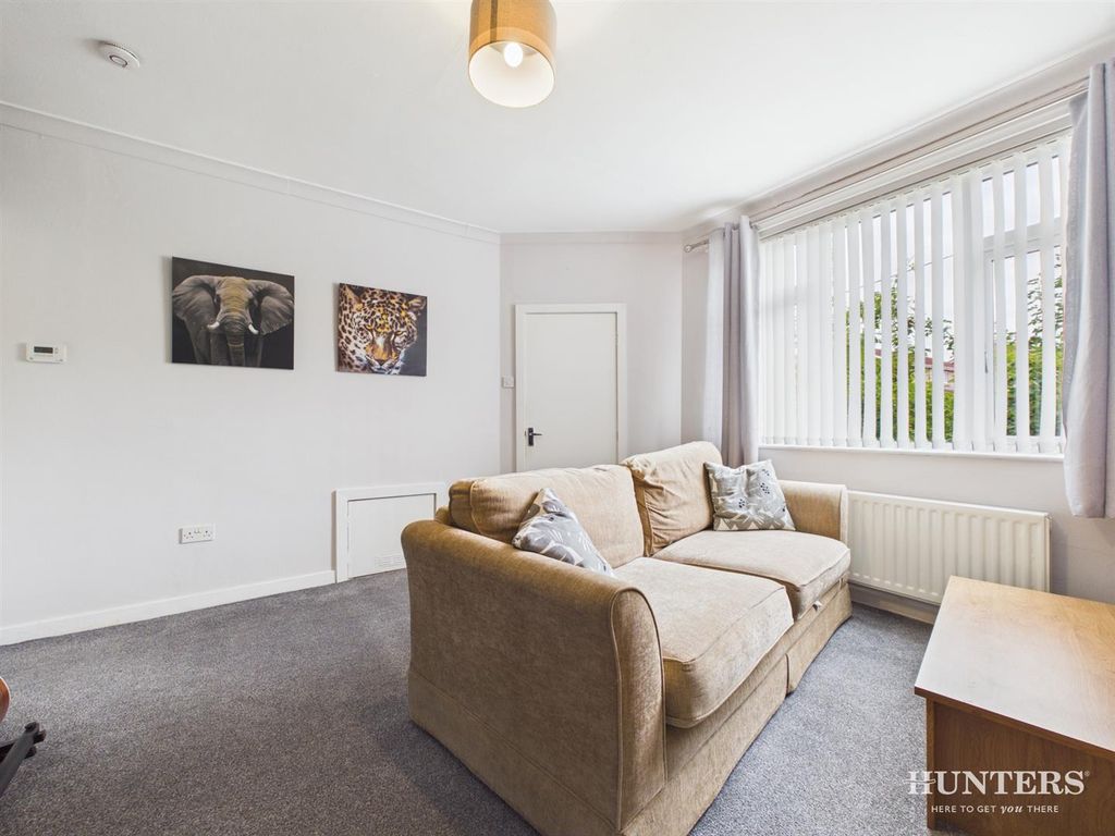 Property photo 3 of 13 Cam05287G0-Pr0232-Still011.Jpg