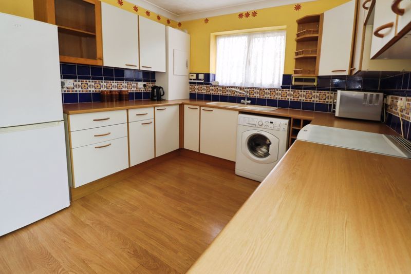 Property photo 3 of 26 Samsons Road
