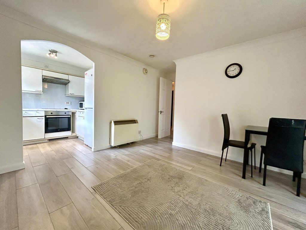 Property photo 2 of 5