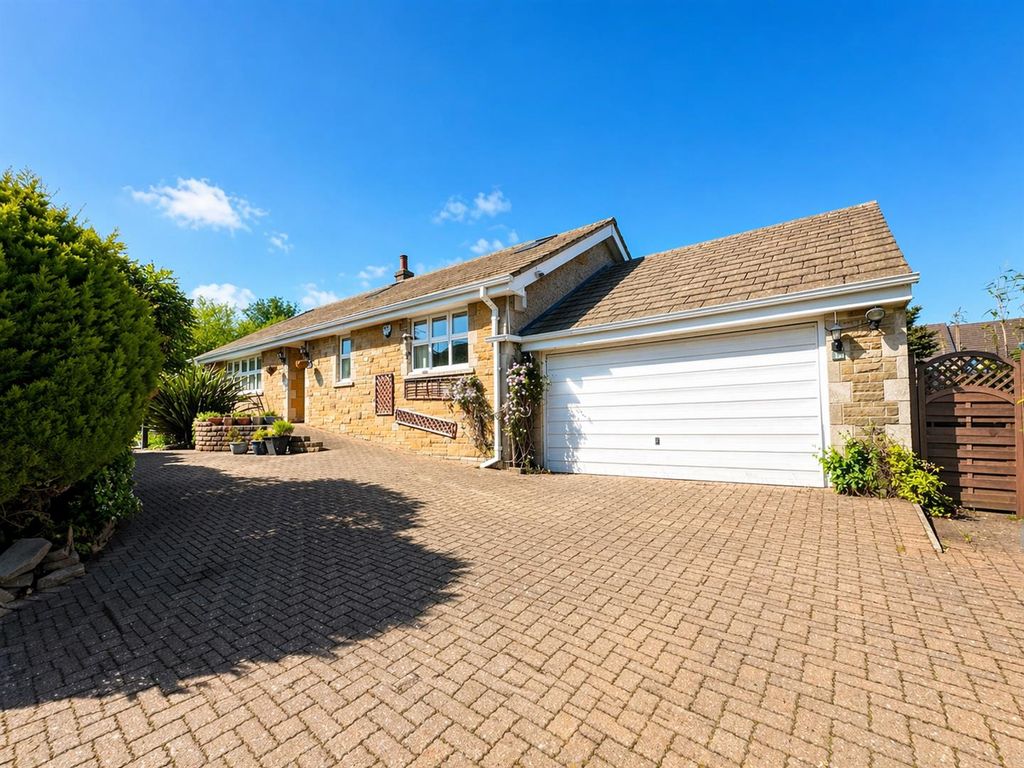 Property photo 1 of 26 Front.Png