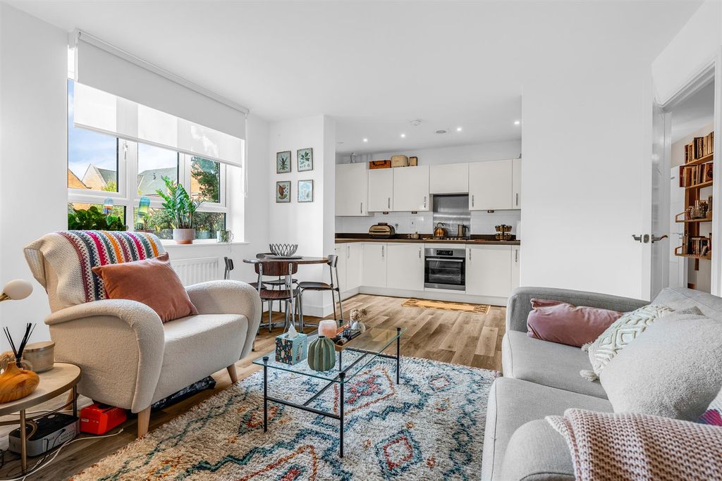 Property photo 2 of 11 Internal-8.Jpg