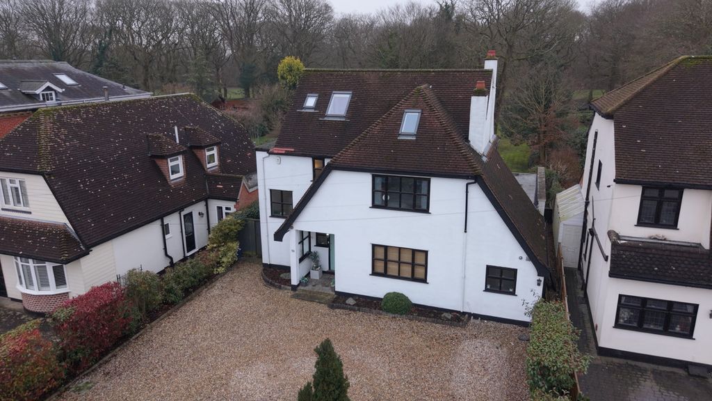 Property photo 1 of 43