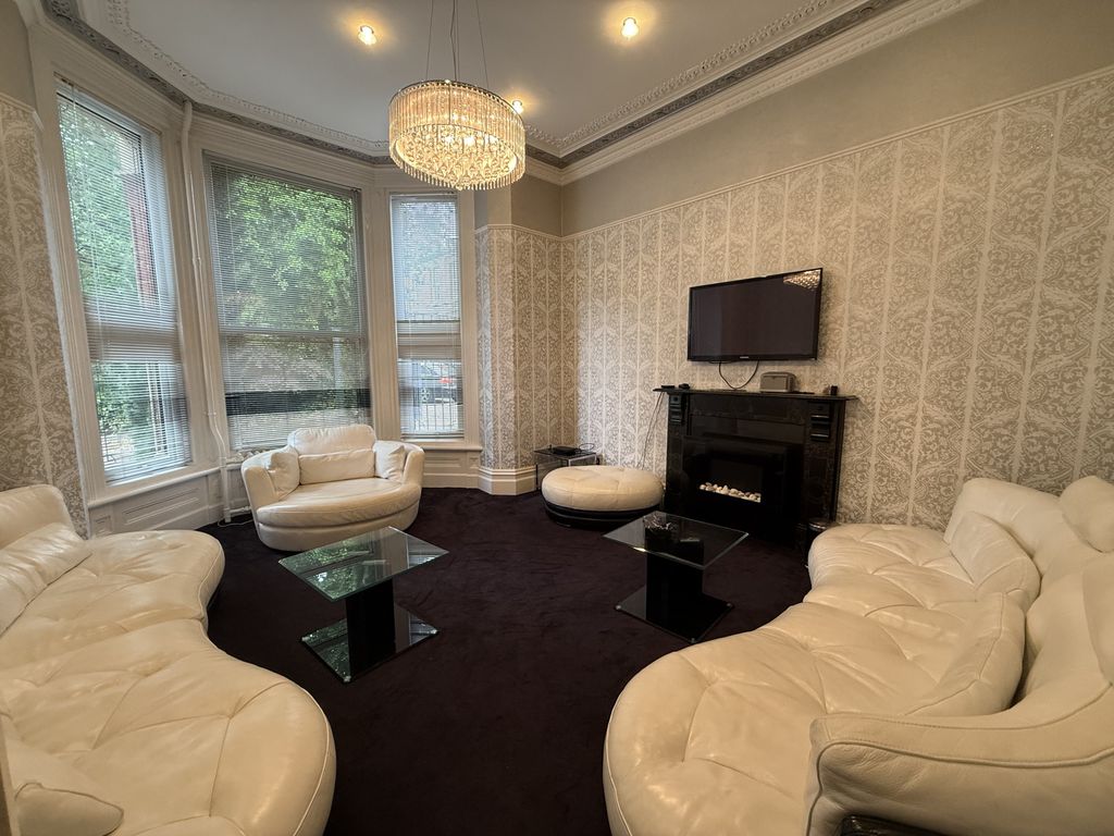 Property photo 3 of 40