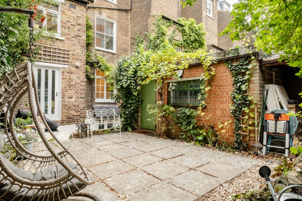 Property photo 3 of 20