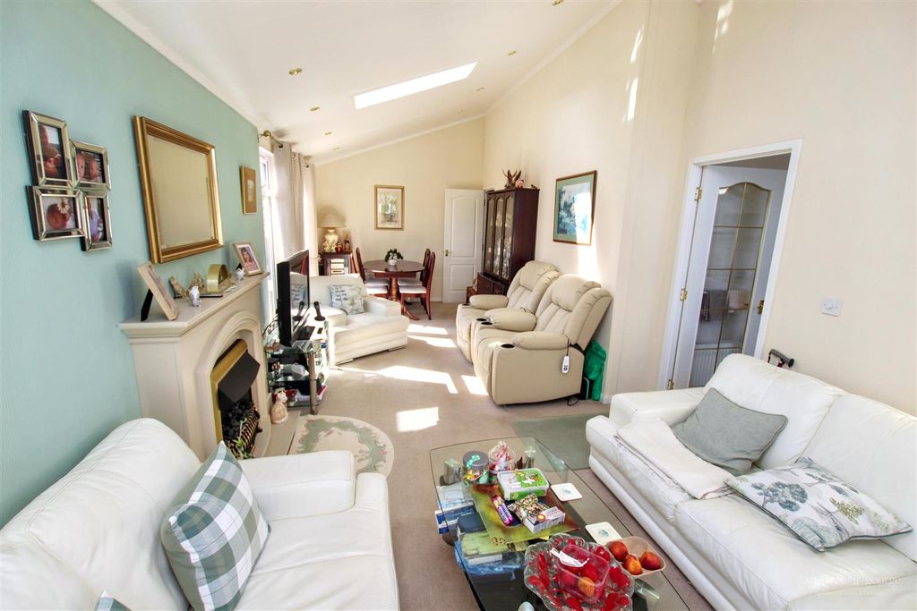 Property photo 2 of 12 Living Room