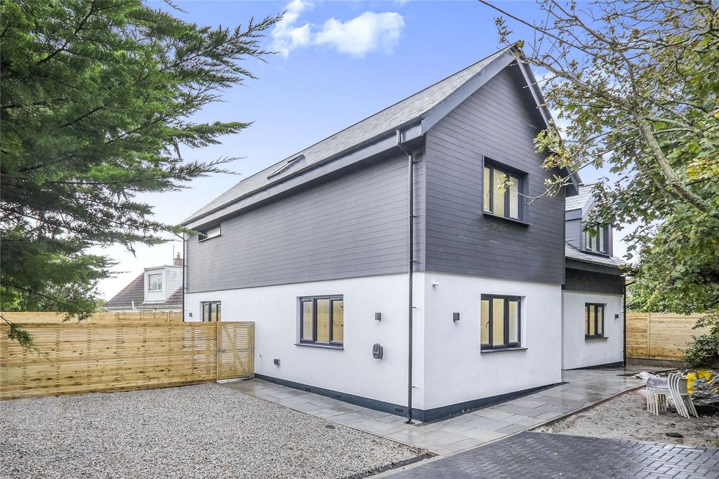 Property photo 1 of 17 Photography