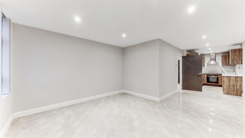 Property photo 1 of 12 Recep 2.Jpg