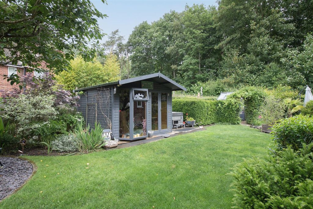 Property photo 3 of 50 Tophilllow020.Jpeg