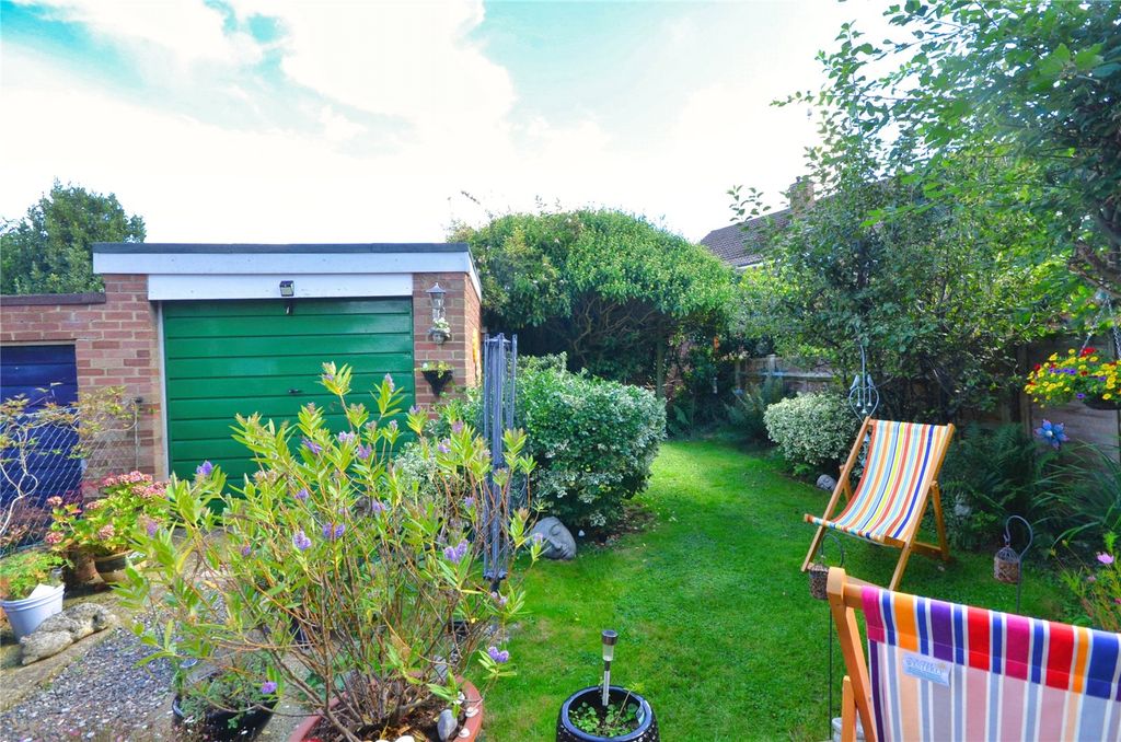 Property photo 3 of 9 Garden