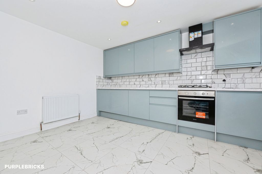 Property photo 2 of 19 Kitchen/Diner