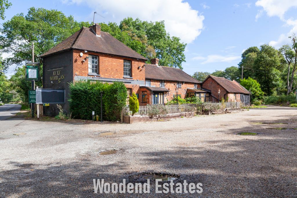 Property photo 1 of 34