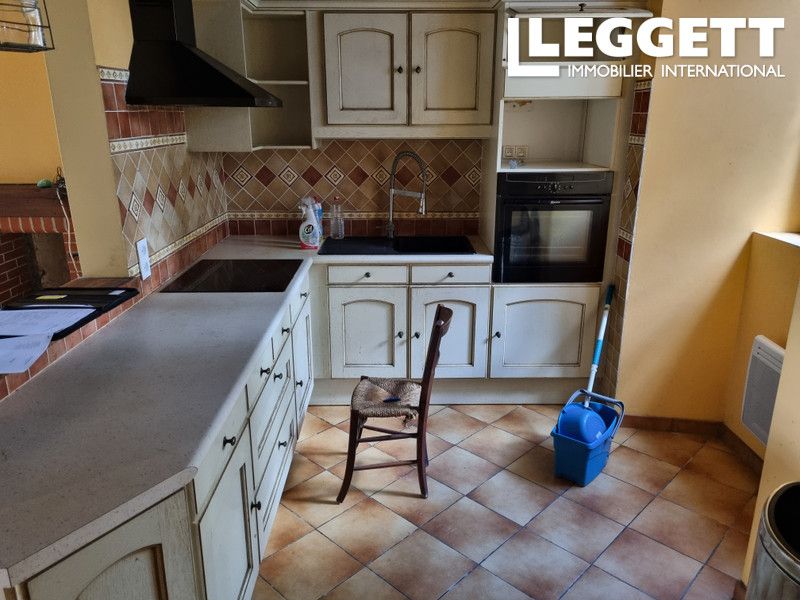 Property photo 3 of 10