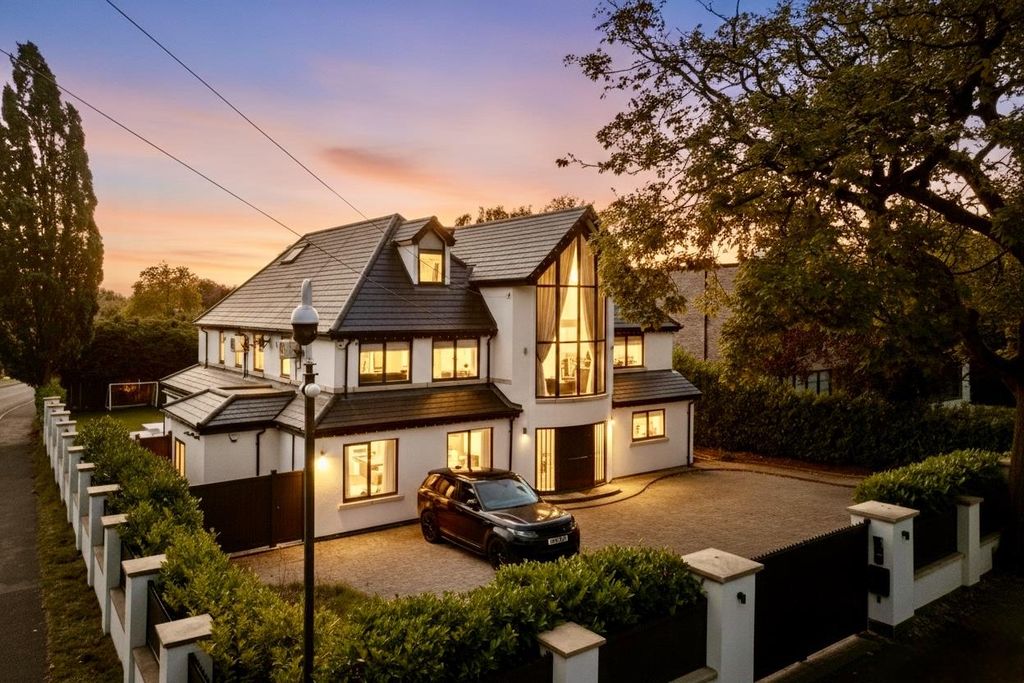 Property photo 1 of 29