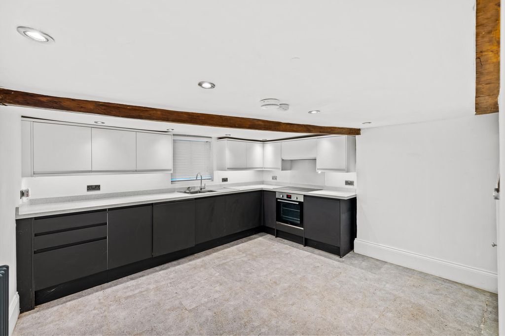 Property photo 2 of 13 Kitchen