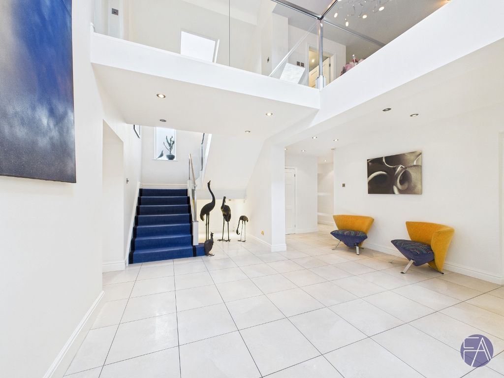 Property photo 2 of 50 4558483