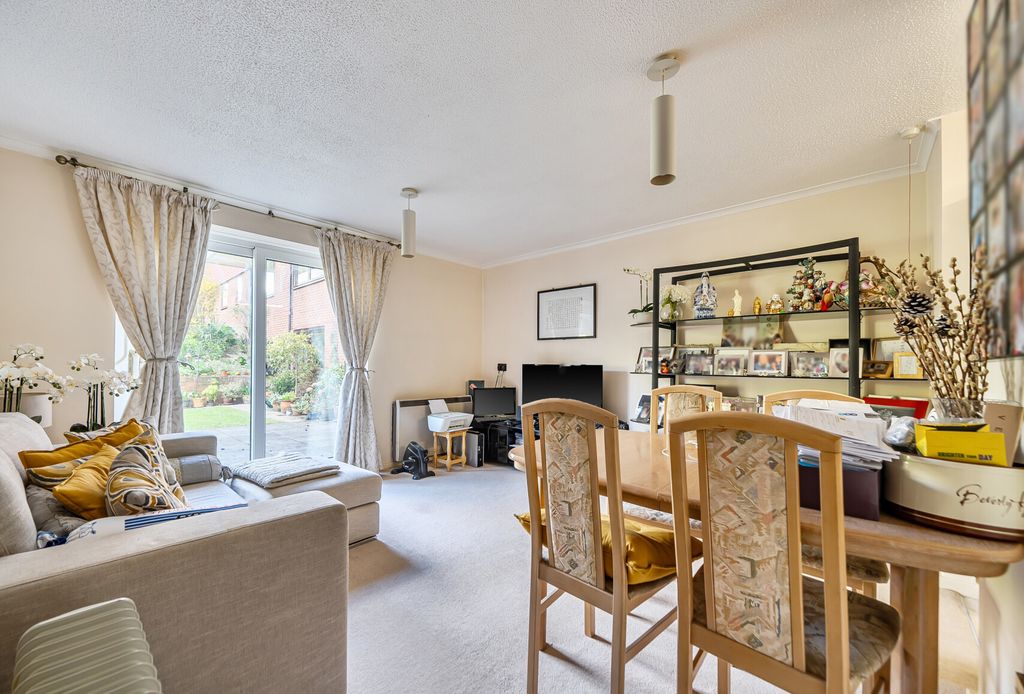 Property photo 3 of 10 1438322-3-69Cebf6...