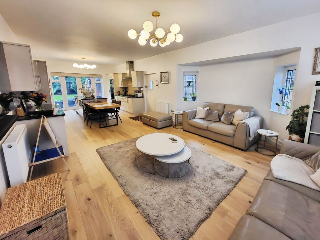 Property photo 3 of 23 Picture 3