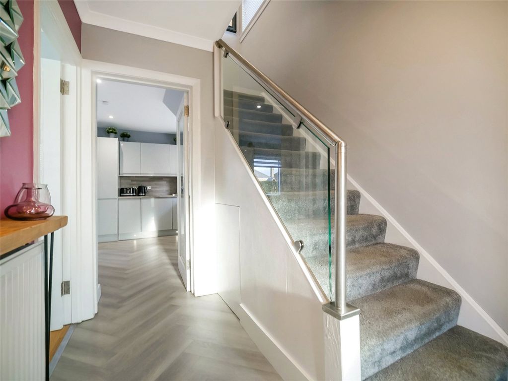 Property photo 2 of 17 Picture No. 02