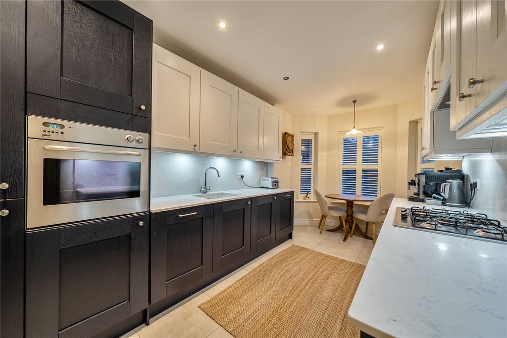 Property photo 2 of 12 Picture No. 34