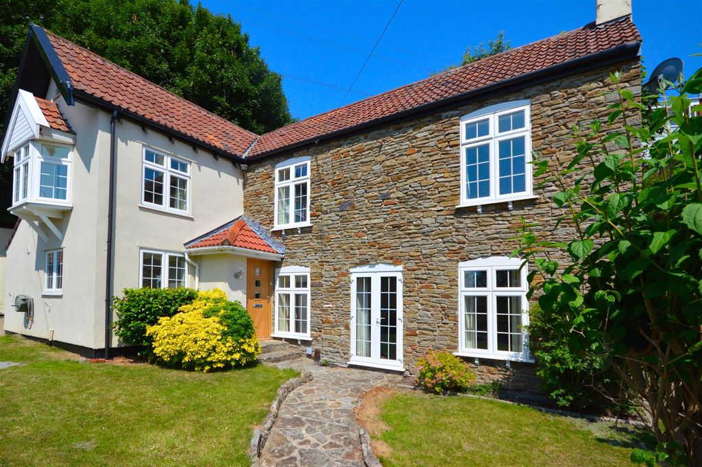 Property photo 1 of 31