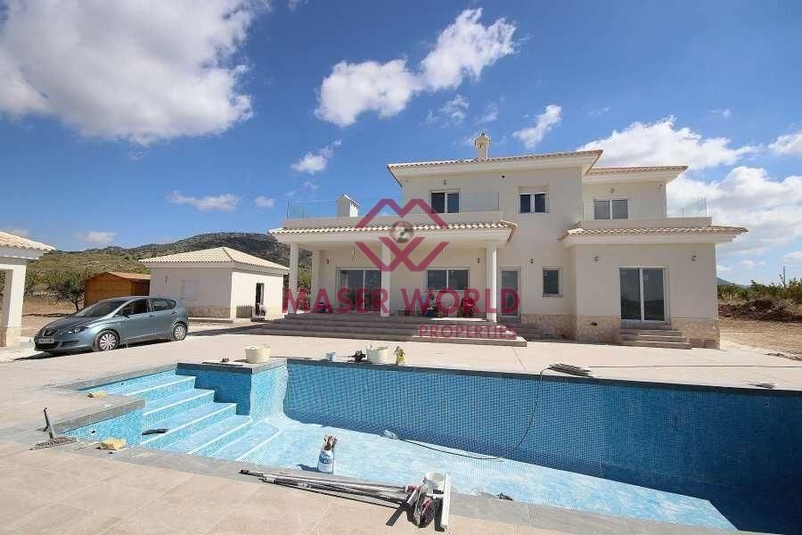 Property photo 3 of 13