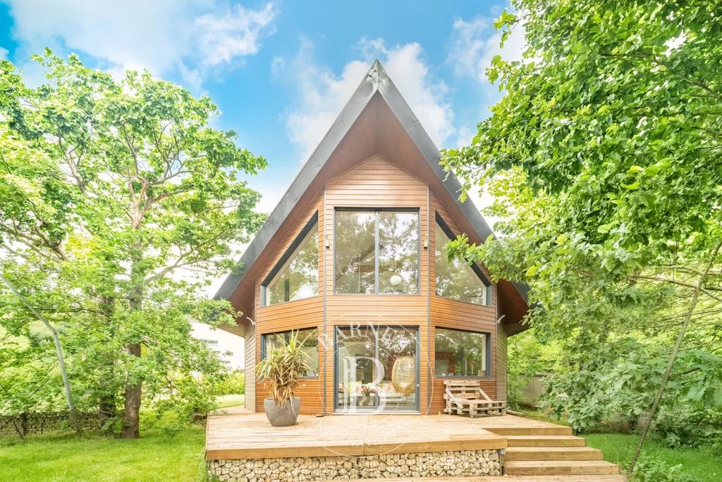 Property photo 1 of 20