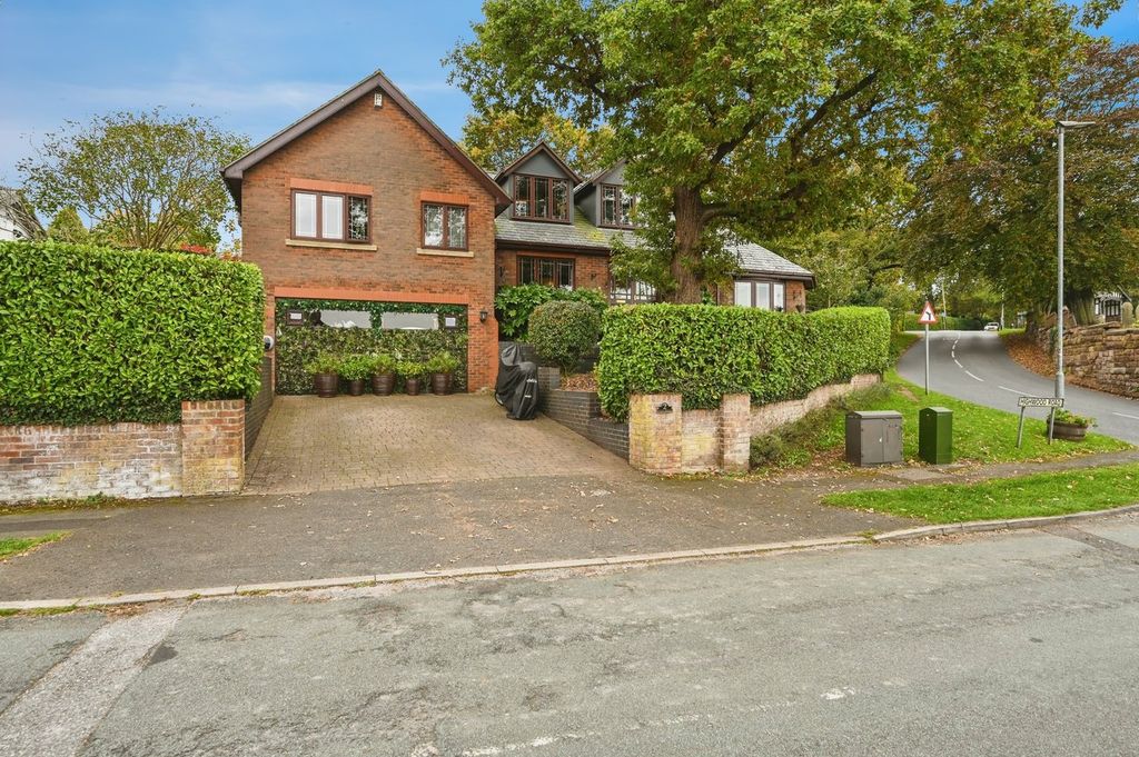 Property photo 1 of 27