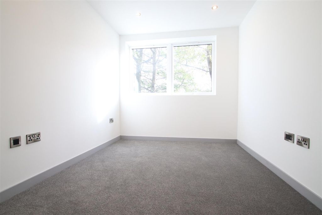 Property photo 3 of 4 Img_5518.Jpg