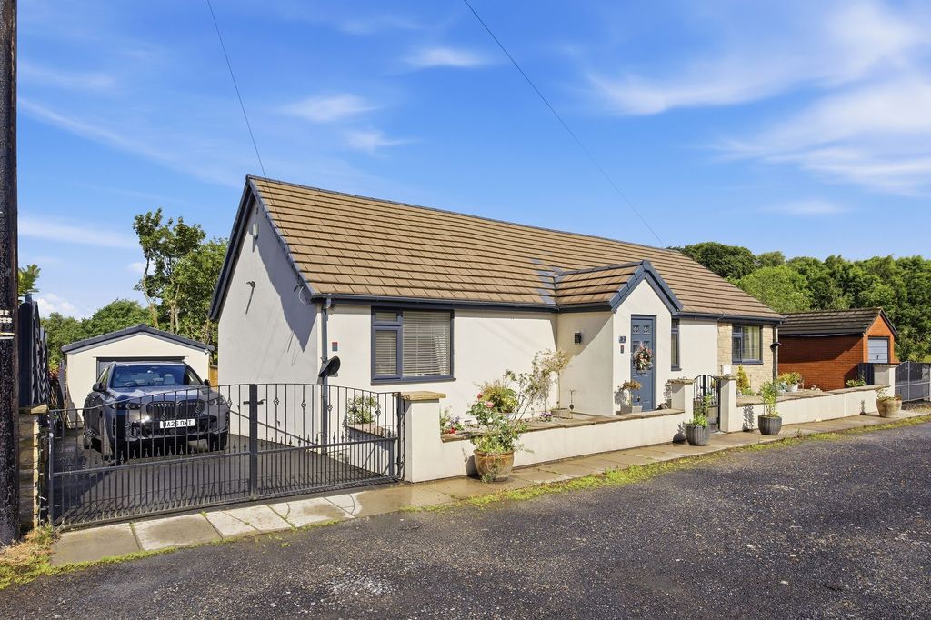 Property photo 1 of 38