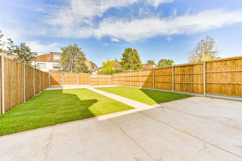 Property photo 3 of 3