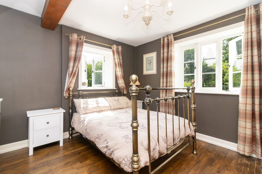 Property photo 3 of 37 Img_4413