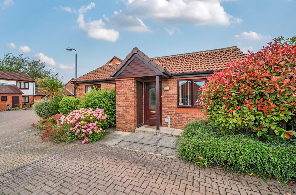 Property photo 1 of 15 1480350-13-6A390A...