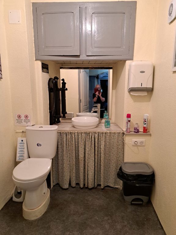 Property photo 3 of 44
