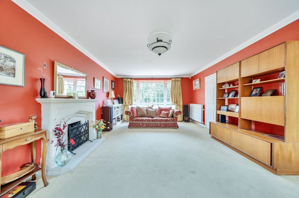 Property photo 3 of 17