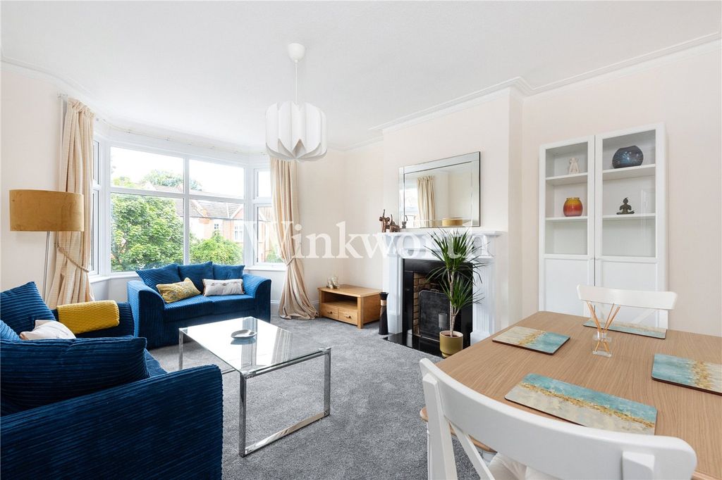 Property photo 3 of 23 Picture No. 09