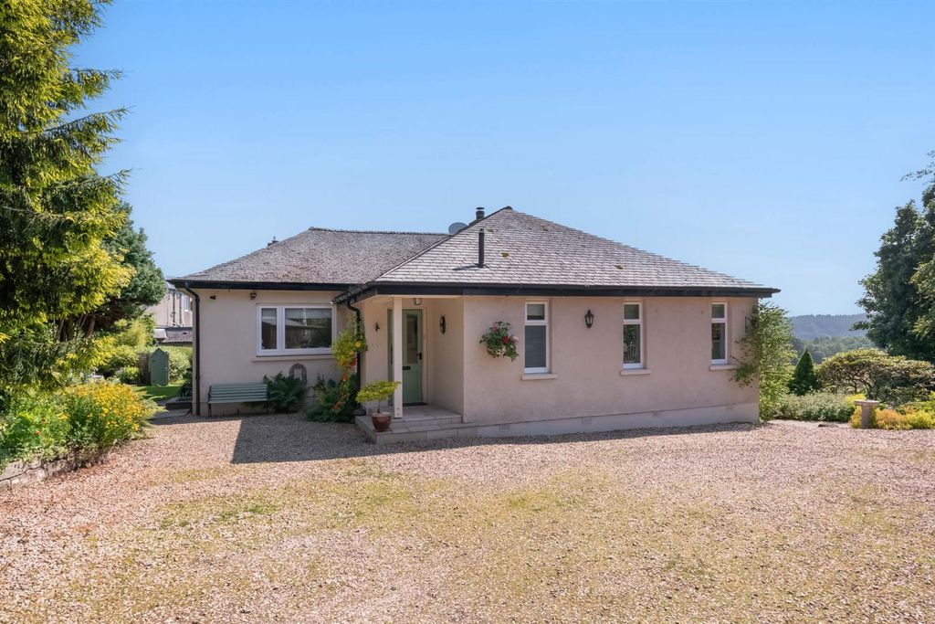 Property photo 1 of 48 Front