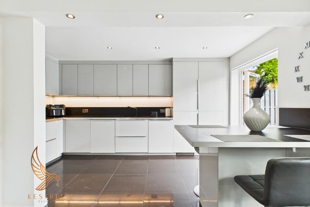 Property photo 2 of 35 12.Png