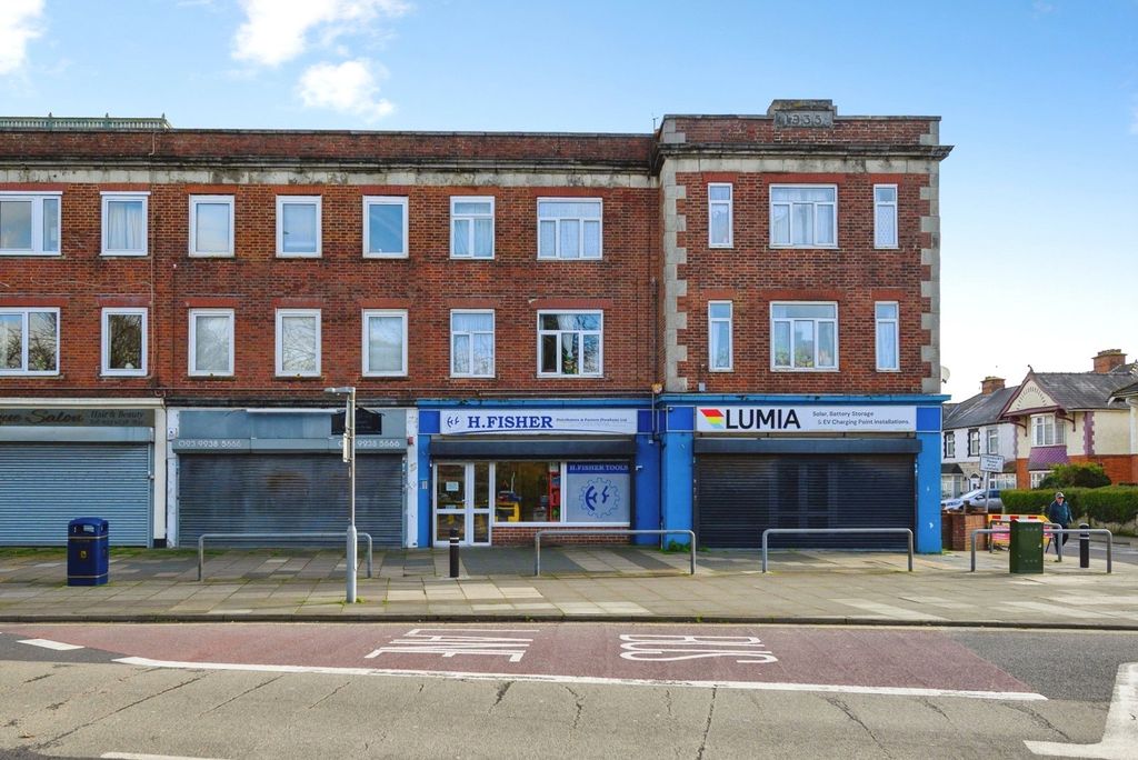 Property photo 1 of 20 Picture No. 09