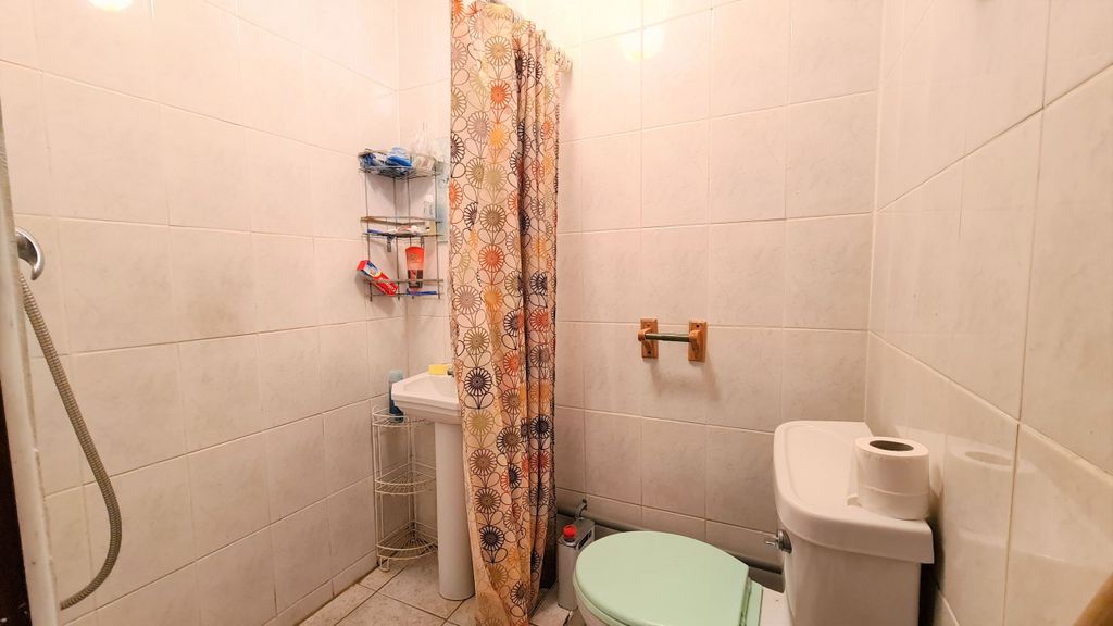 Property photo 2 of 3