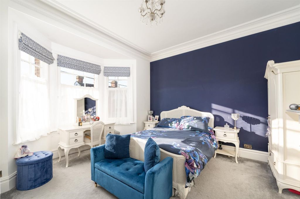 Additional image 14 of 6 bed semi-detached house for saleEast Ham Road, Littlehampton BN17