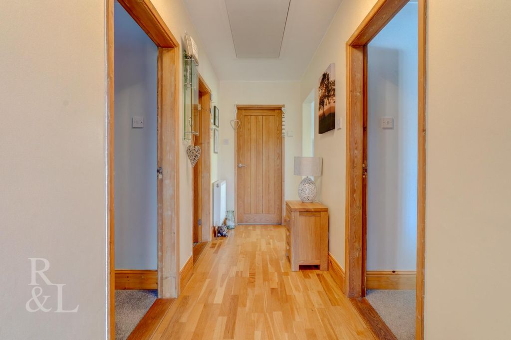 Property photo 3 of 19 Batched  (23).Jpg