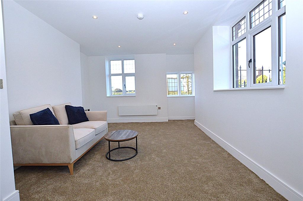 Property photo 2 of 9 Picture No. 06