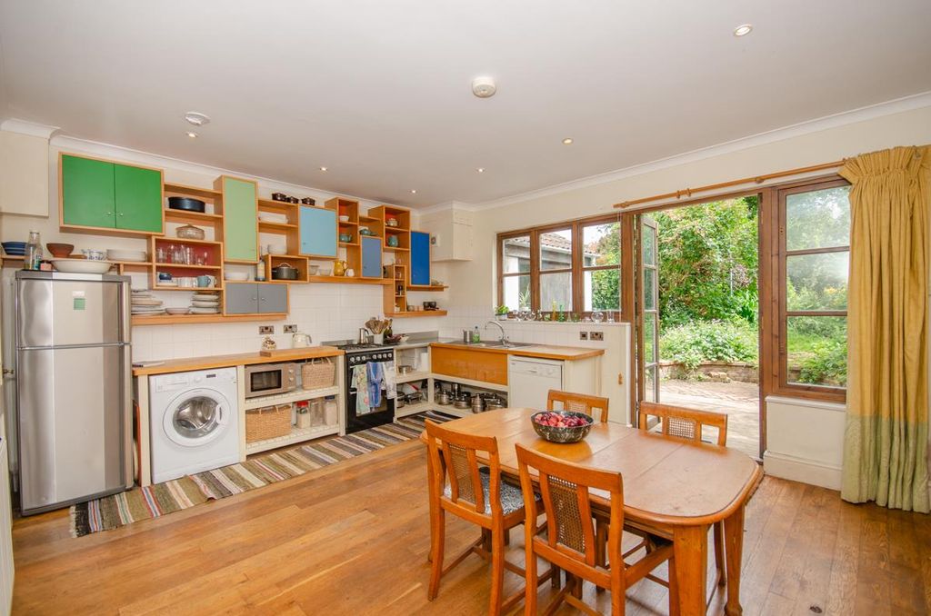 Property photo 2 of 30 Gratitude Rd-20.Jpg