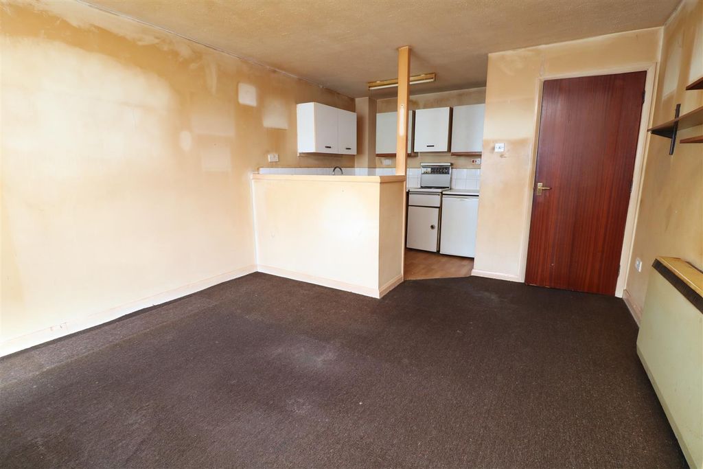 Property photo 3 of 8 Img_4504.Jpg