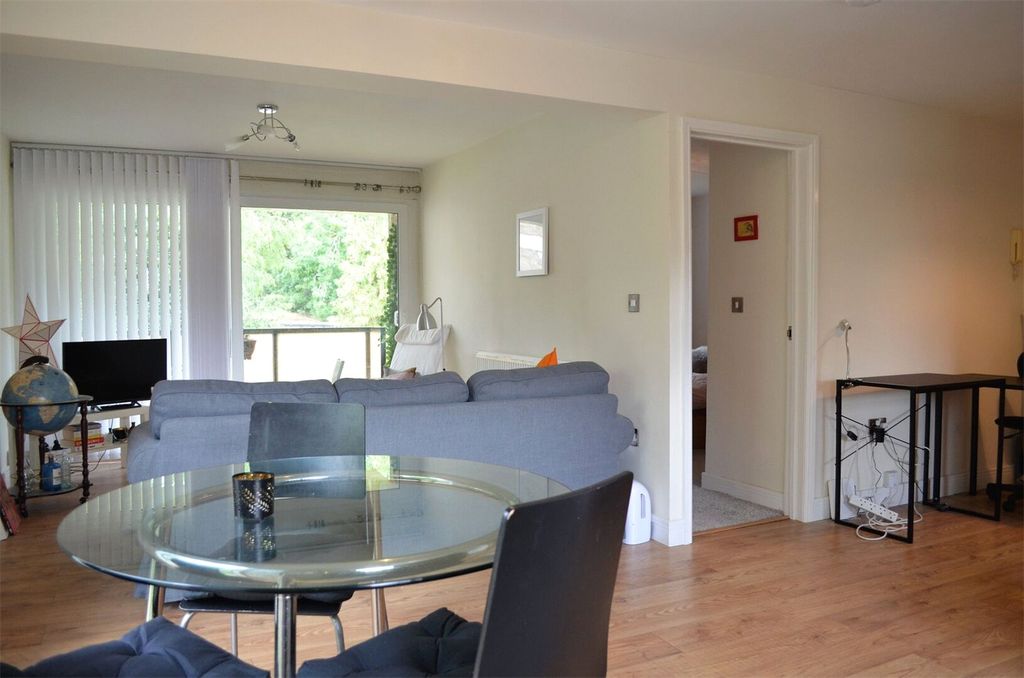 Property photo 1 of 12 Picture No. 08