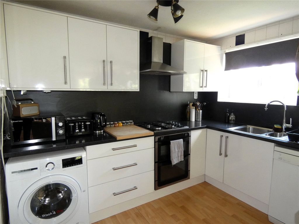 Property photo 3 of 14 Picture No. 10