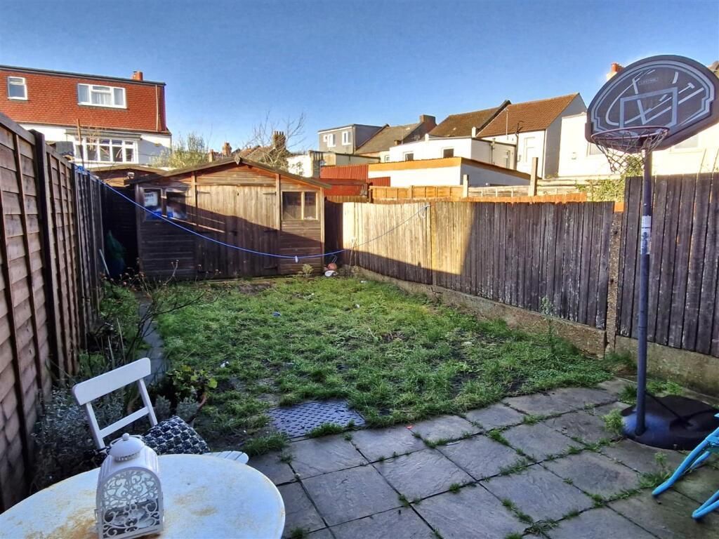Property photo 2 of 10