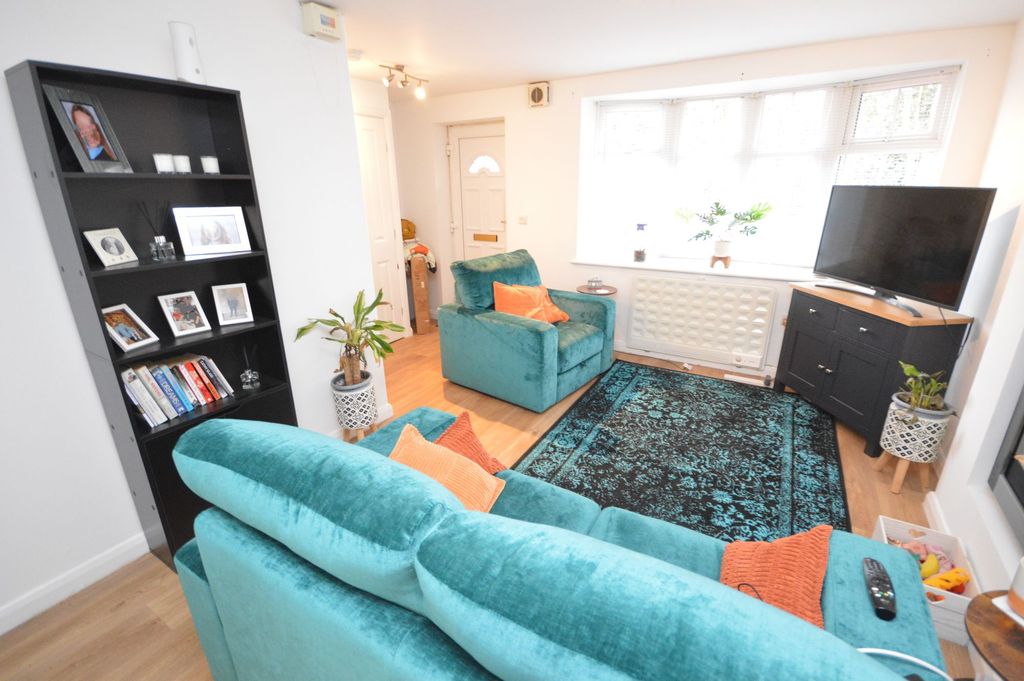 Property photo 2 of 12